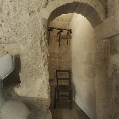 Aque Cave 3*